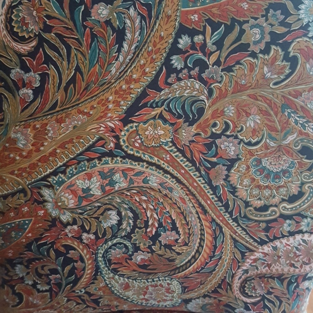 Meet your Posher, Laurie